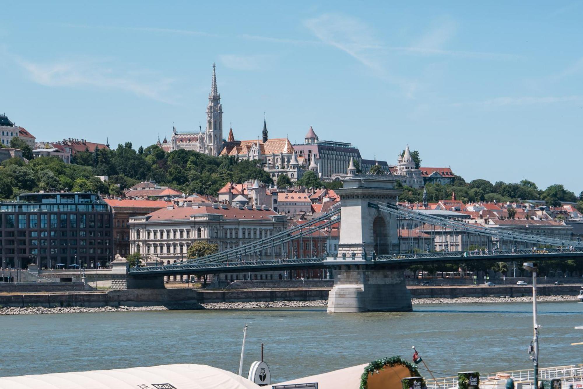 Old Post Apartment-2 Br-ac-balcony * Budapesta