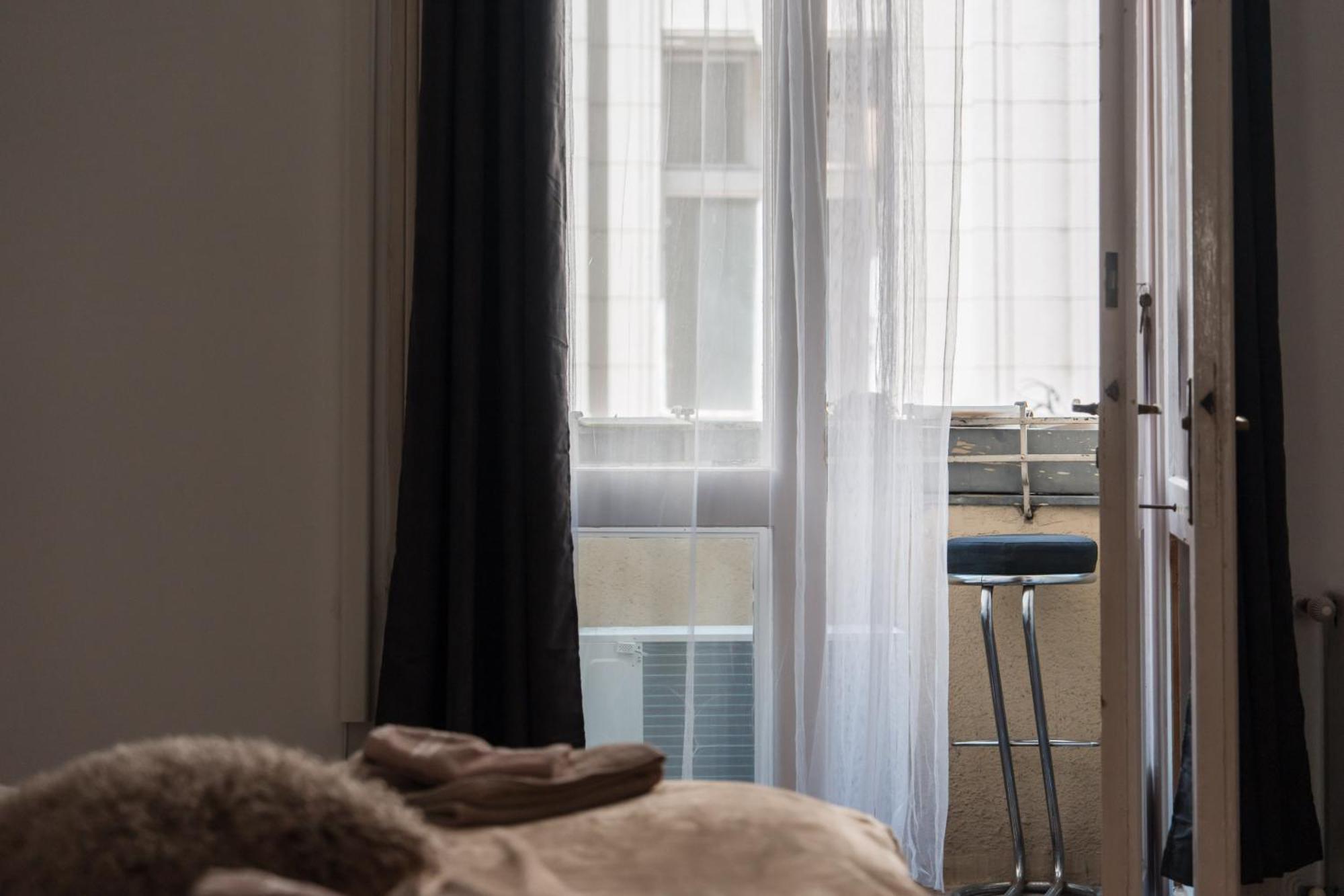 Old Post Apartment-2 Br-ac-balcony * Budapesta