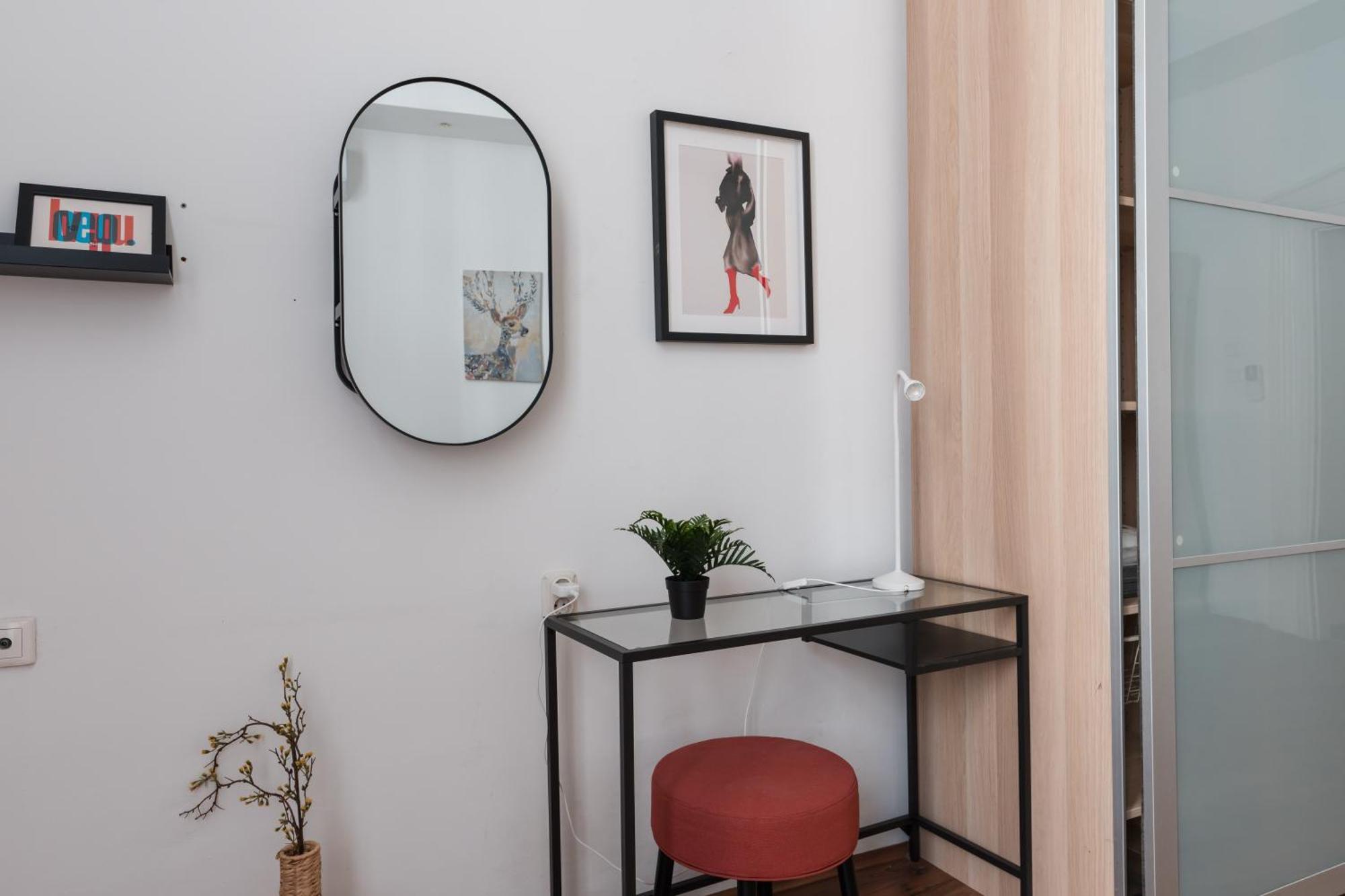 Old Post Apartment-2 Br-ac-balcony * Budapesta