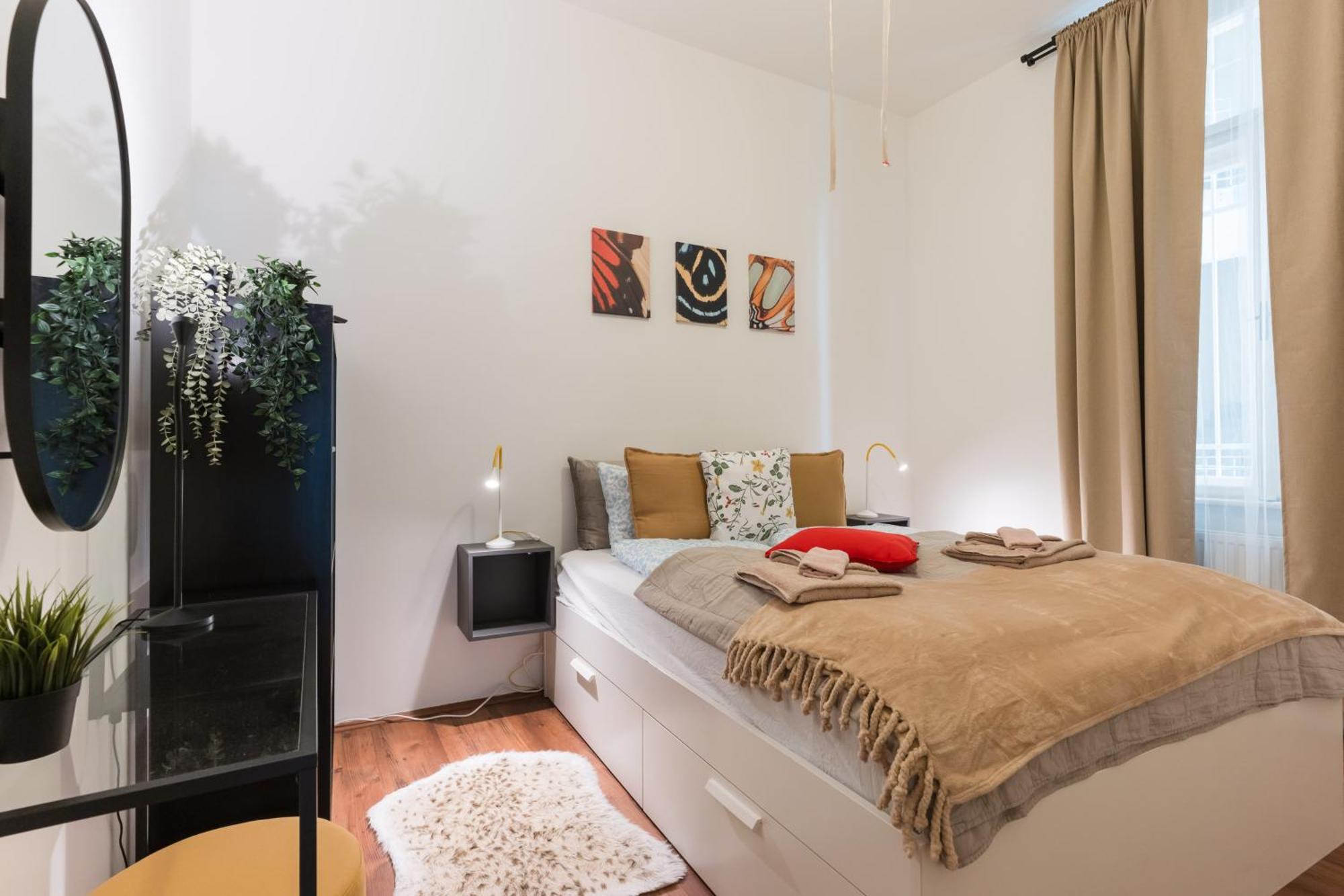 Old Post Apartment-2 Br-ac-balcony