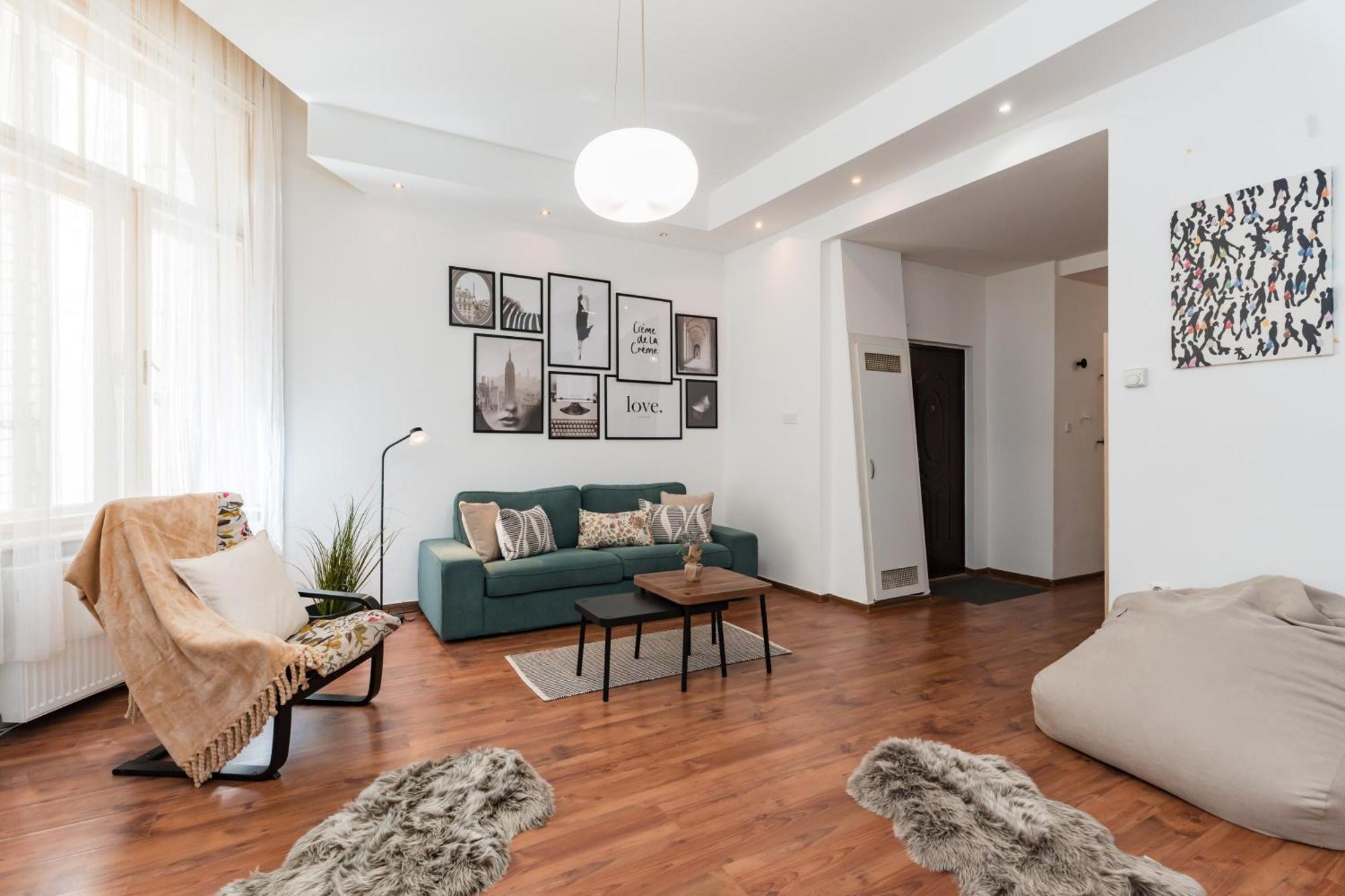 Old Post Apartment-2 Br-ac-balcony Apartament *